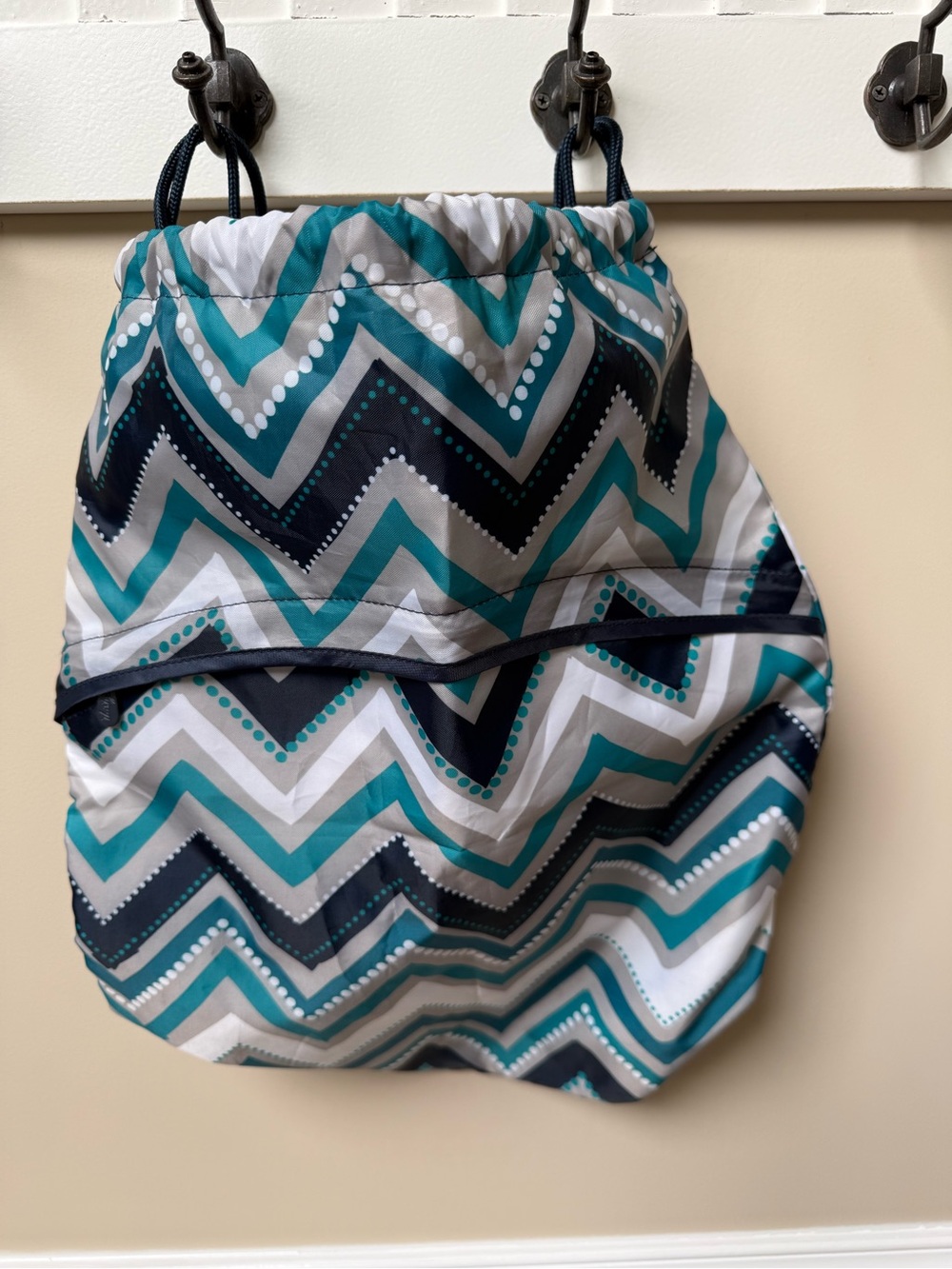 thirty-one Teal, Navy & White Chevron Drawstring Bag